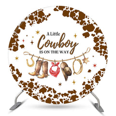 Un cow-boy est sur le chemin Circle Baby Shower Backdrop