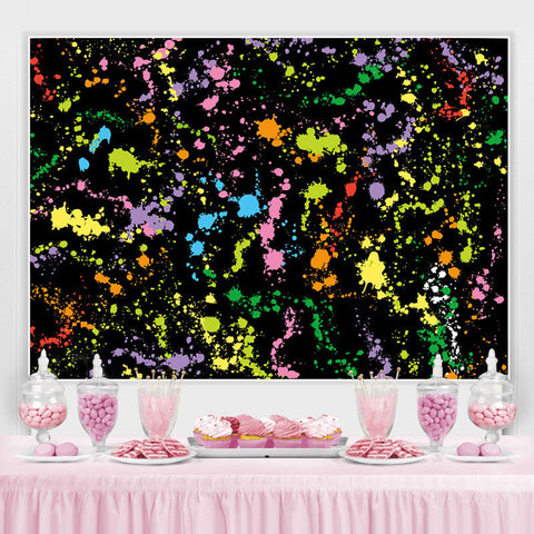 Toile de fond de mur de graffiti noir et coloré pour la fête