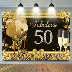 Toile de fond joyeux 50e anniversaire à talons hauts noir et doré
