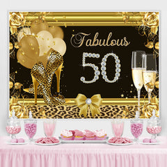 Toile de fond joyeux 50e anniversaire à talons hauts noir et doré
