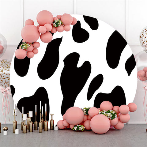 Fond de fête d'anniversaire rond motif vache blanche noire