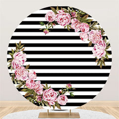 Bande blanche noire avec fond de fête de cercle de fleurs