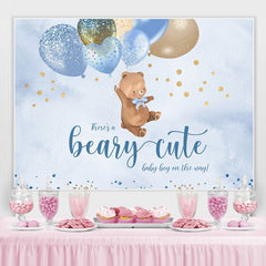 Ballons bleus et toile de fond de douche de bébé ours en peluche mignon