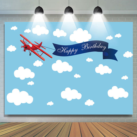 Ciel bleu et nuage rouge avion joyeux anniversaire toile de fond