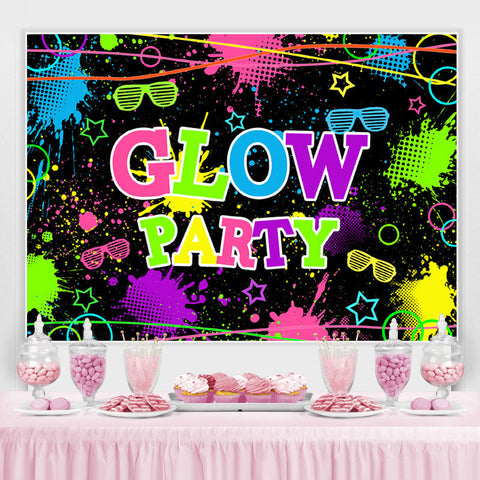 Toile de fond d'anniversaire de fête colorée et graffiti