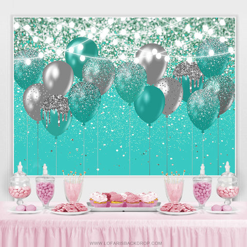 Toile de fond d'anniversaire de ballons à paillettes cyan et argent