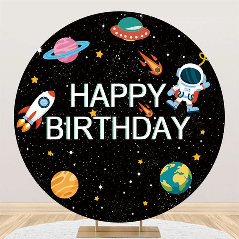 Toile de fond ronde d'astronaute de l'univers scintillant joyeux anniversaire