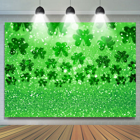 Shamrock vert et goutte de pluie toile de fond Brokeh simple