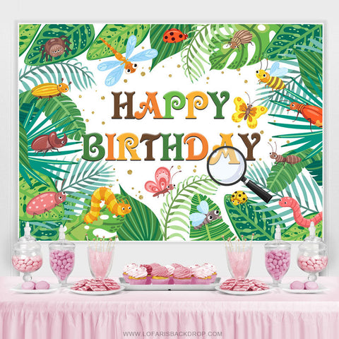 Feuilles vertes et toile de fond joyeux anniversaire insecte mignon