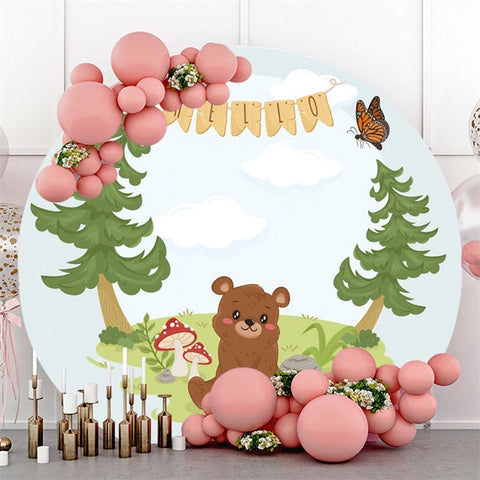 Bonjour ours brun rond arbres verts toile de fond de fête de naissance