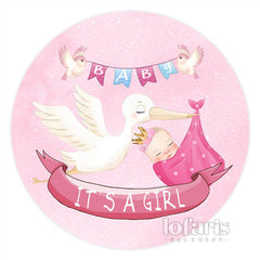 C'est une toile de fond ronde pour fête prénatale avec une fille et un oiseau rose