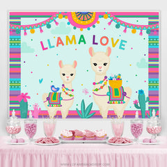Amour de lama et fond d'anniversaire coloré de cactus vert