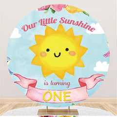 Notre petit soleil tourne une toile de fond d'anniversaire ronde