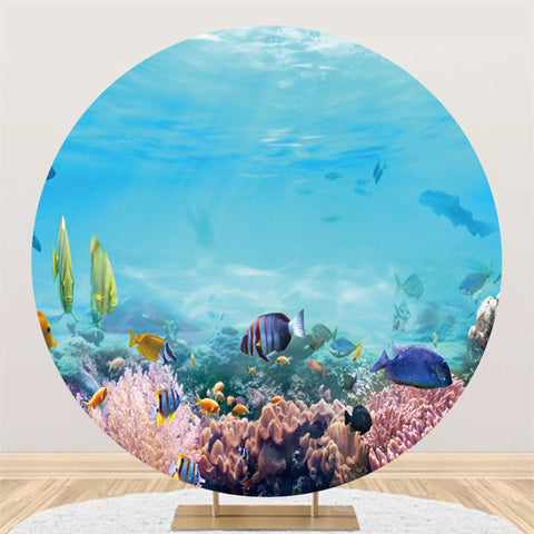 Récifs coralliens roses et toile de fond ronde pour l'été