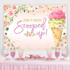 Toile de fond joyeux anniversaire rose floral et crème glacée