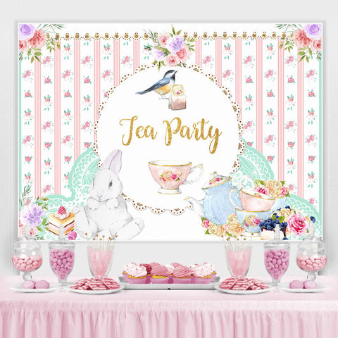 Toile de fond de thème de fête de thé de tasse d'oiseau de lapin floral rose