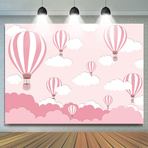 Toile de fond rose de f¨ºte d'anniversaire de nuage de ballon ¨¤ air chaud pour des filles