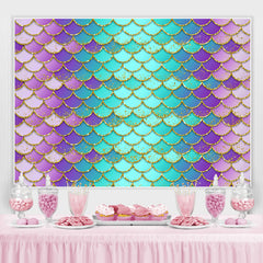 Toile de fond sur le thème des écailles violettes et vertes de la petite sirène