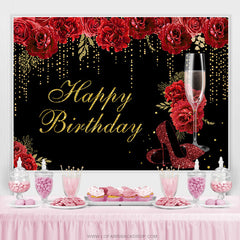 Toile de fond de joyeux anniversaire en verre à talons hauts de rose rouge