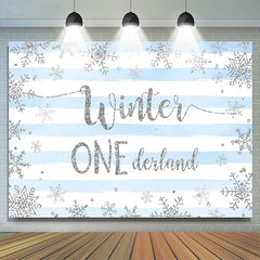 Toile de fond d'anniversaire rayé et bleu hiver 1 Decland